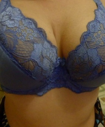 Мои услуги - искушенная эскорт компаньонка, смогу быть твоей идеальной спутницей как в деловой поездке, так и на вечеринке. Мои возможности - массаж, умение погружать в мир наслаждения и экстаза. Отзывы обо мне говорят сами за себя, они доступны на моем профиле, присылаю их по запросу. 💌 Мои фото абсолютно реальные, без ретуши и фотошопа, можешь убедиться в этом, посетив мое инстаграмм. Жду с нетерпением нашей встречи 🌹 7587, 38 лет